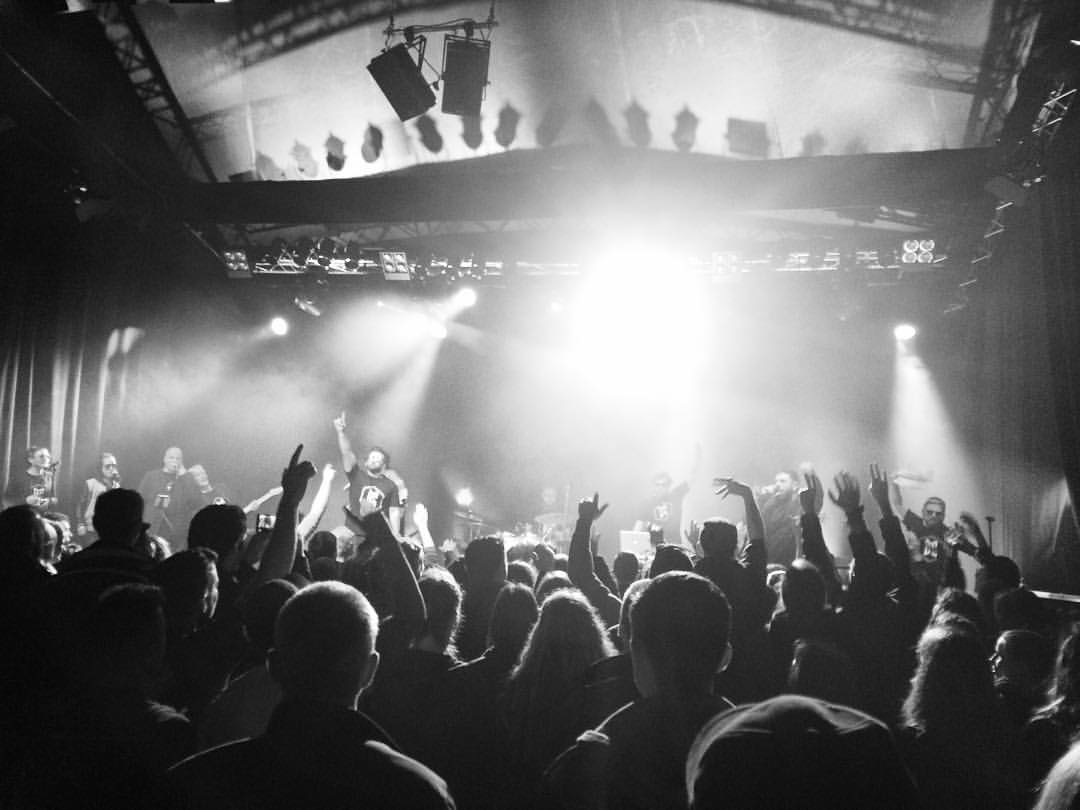 Crowd B.E. & Fläshmob im Hauptzelt